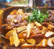 Bamboo Basket Braised Dishes