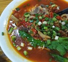 Sichuan-style Pepper Chicken Offal Noodles
