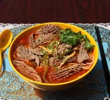 Sour Cabbage with Pork Kidney Rice Noodles