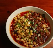 Spicy Broad Noodles with Pea Paste
