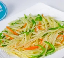 Sliced Potatoes with Green Pepper