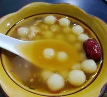 Glutinous Rice Balls in Fermented Rice Soup