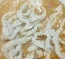 Braised Pork Shreds with Pickled Chilies in Clay Pot