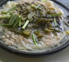 Sour Cabbage Pork Liver Noodles