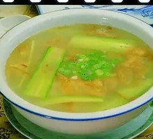 Cucumber and Egg Soup
