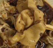 Spicy Oil Dumplings