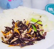 Wood Ear Mushroom and Pork Stir-Fried Rice