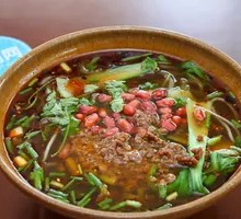 Spicy Dan Dan Noodles with Pork Sauce