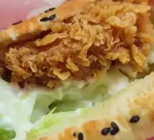 Sichuan Peppercorn Chicken Burger