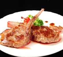 Charcoal-Grilled French Lamb Chops