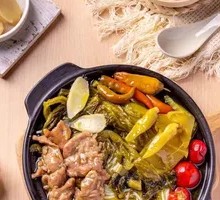 Sour Cabbage Pork Rice Noodles