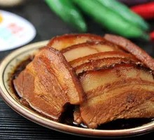 Braised pork with glutinous rice