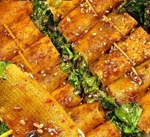 Cilantro-wrapped tofu skin rolls