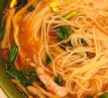 Three Delicacies Rice Noodles