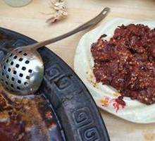 Sliced Beef with Green and Red Peppers
