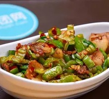 Green Pepper Spicy Pork Rice Bowl