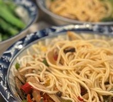 Sichuan-style Pepper Chicken Offal Noodles