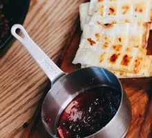 Dali Roasted Milk Fan with Rose Sauce