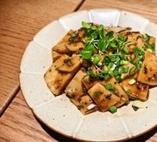 Black Truffle Scallion Rice Cake