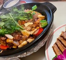 Roast Chicken Pot with King Oyster Mushroom