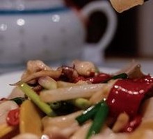 Stir-fried Fresh Squid with Seasonal Vegetables