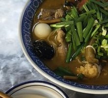 Sour Cabbage Three-Fresh Rice Noodles
