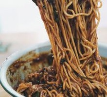Raw Beef Tripe Noodles with Sauce