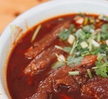 Beef tendon noodles