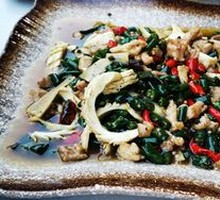 Bell Pepper and Pig's Tripe Stir-fry
