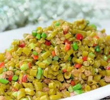 Minced Pork with Sour Cowpeas