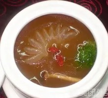 Goji-Boiled Beef Penile Soup