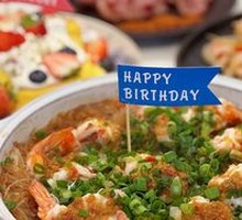 Garlic Shrimp Noodle Pot