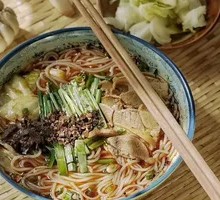 Spicy Lamb Rice Noodles