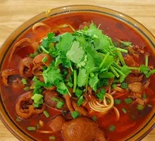 Beef and Intestine Double-Slice Rice Noodles