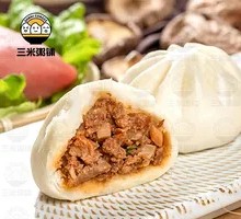 Handmade Old-Dough Soy Sauce Pork Steamed Bun