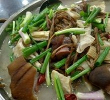Wild Bamboo Shoots Braised with Preserved Pork