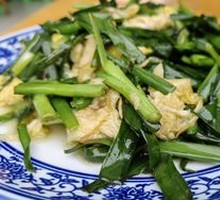 Stir-fried Eggs with Leeks
