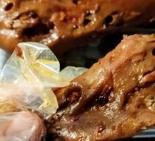 Sauce-Flavored Duck Heads