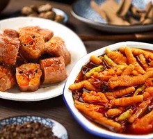 Spicy Duck Neck with Extra Spicy Chicken Feet