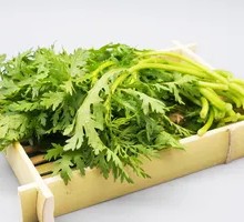 Chinese chrysanthemum greens