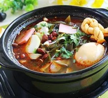 Crispy Pork Hot Pot Noodles
