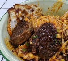 Beef Sauce Noodles with Beef Shank