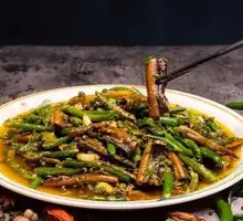 Fresh Eel Slices with Green Chili