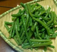 Cold-mixed green beans