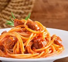 Tomato Sauce Meatball Pasta