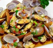 Ginger and Scallion Oil Clams