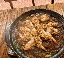 Garlic Shrimp with Rice Noodles