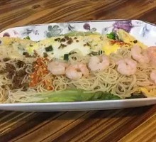 Steamed Rice Noodles with Fresh Shrimp and Corn