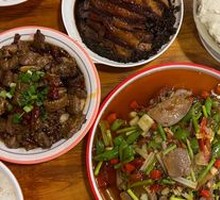 Braised pork with glutinous rice