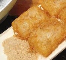 Egg-fried glutinous rice cake